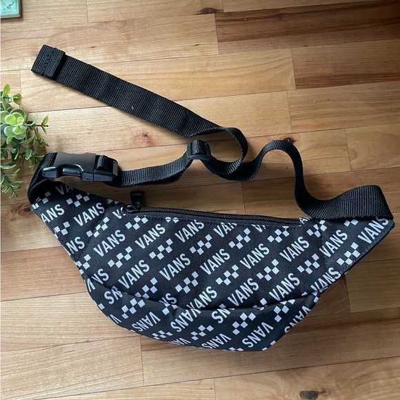 Vans Checkered Belt Bag - Picture 6 of 6